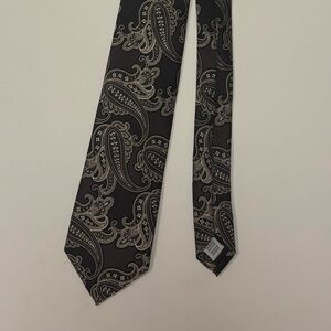 Geoffrey Beene Black Paisley Tie Men’s Necktie Formal Dresswear Classic